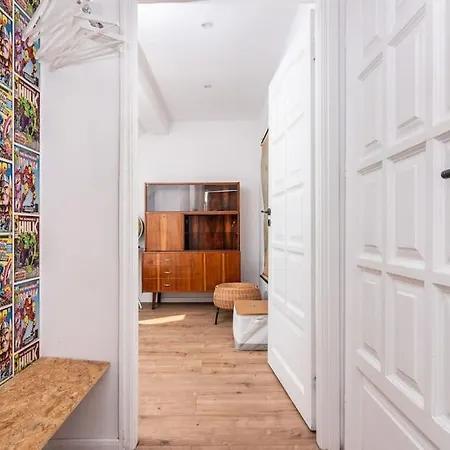 Διαμέρισμα Artistic Flat With Entresol - 5' Market Square - By Upstairs