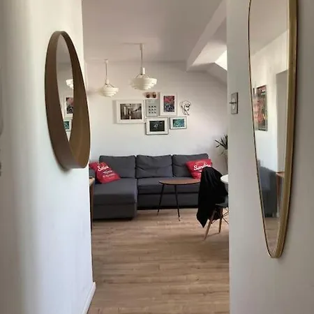 Διαμέρισμα Artistic Flat With Entresol - 5' Market Square - By Upstairs *