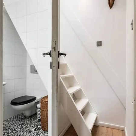 Διαμέρισμα Artistic Flat With Entresol - 5' Market Square - By Upstairs