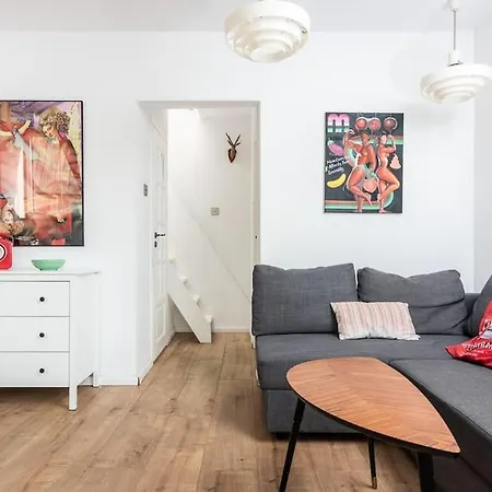 Artistic Flat With Entresol - 5' Market Square - By Upstairs