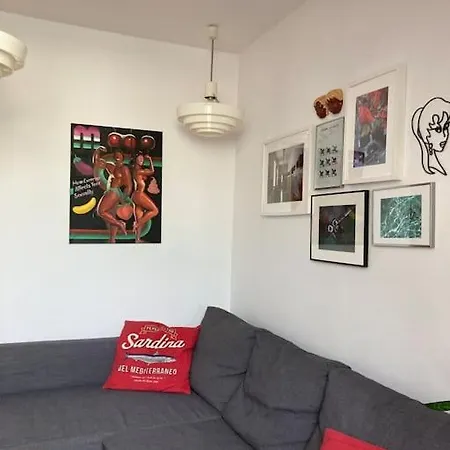 Apartment Artistic Flat With Entresol - 5' Market Square - By Upstairs Krakau